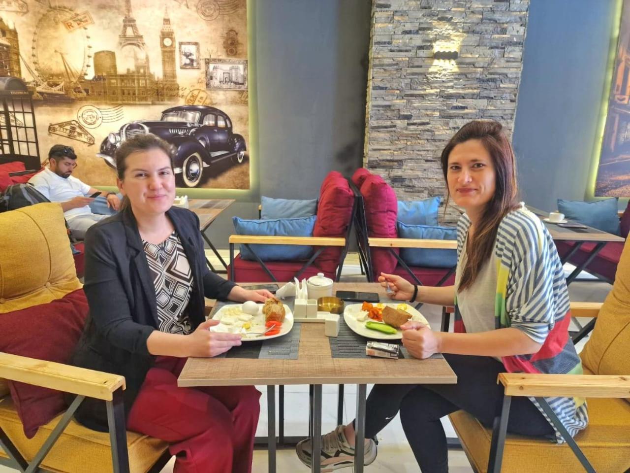 Ariva Center Hotel Xetai Bakoe Buitenkant foto