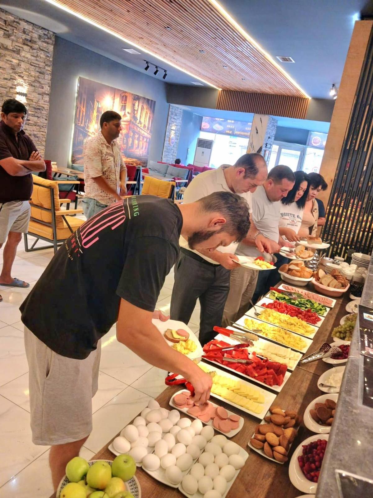 Ariva Center Hotel Xetai Bakoe Buitenkant foto